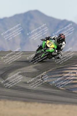 media/Nov-16-2025-Race Pace (Sun) [[8c5fa54630]]/Verified Riders/8-Turn 12 (120pm)/